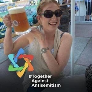 Meet your Posher, Liz